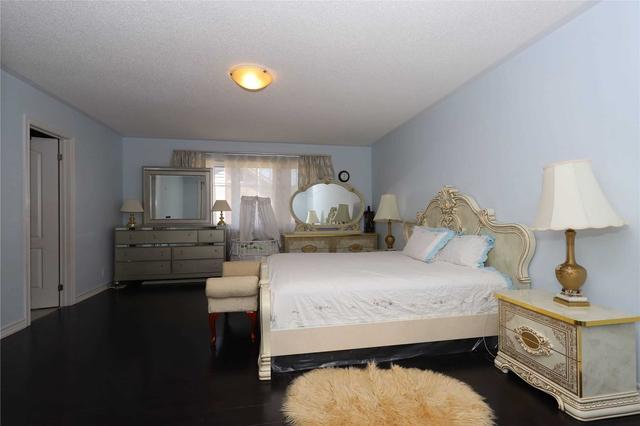 180 Iribelle Ave, House detached with 4 bedrooms, 3 bathrooms and 4 parking in Oshawa ON | Image 17
