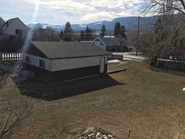 1640 Sinclair Ave, House detached with 3 bedrooms, 3 bathrooms and 6 parking in East Kootenay F BC | Image 9