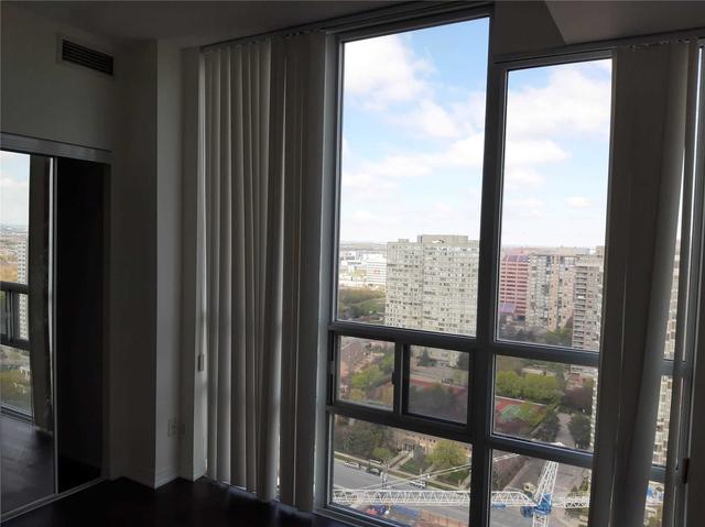 2809 - 3515 Kariya Dr, Condo with 2 bedrooms, 2 bathrooms and 1 parking in Mississauga ON | Image 7