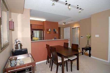 lph08 - 7 Michael Power Pl, Condo with 2 bedrooms, 2 bathrooms and 1 parking in Toronto ON | Image 3
