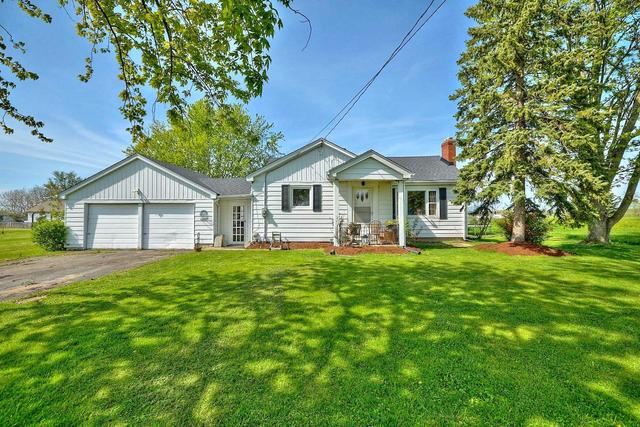 634 Queenston Rd, House detached with 2 bedrooms, 2 bathrooms and 8 parking in Niagara on the Lake ON | Card Image