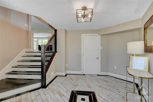 25 Bren Maur Road, House detached with 5 bedrooms, 6 bathrooms and 12 parking in Ottawa ON | Image 4