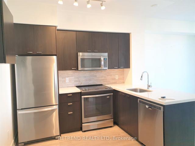 1009 - 30 Roehampton Ave, Condo with 1 bedrooms, 1 bathrooms and 1 parking in Toronto ON | Image 8
