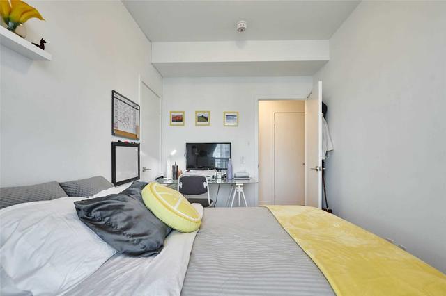2002 - 120 Parliament St, Condo with 2 bedrooms, 1 bathrooms and 0 parking in Toronto ON | Image 5