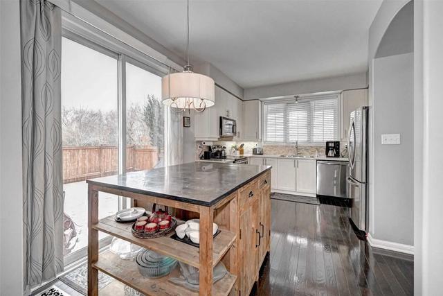 136 Silverthorne Dr, House detached with 3 bedrooms, 3 bathrooms and 4 parking in Cambridge ON | Image 9