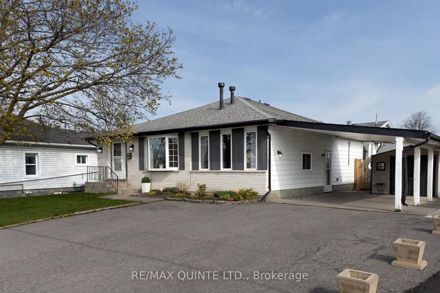 12 Byron St, House detached with 4 bedrooms, 2 bathrooms and 7 parking in Belleville ON | Image 23