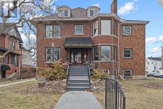 801 Victoria, House detached with 22 bedrooms, 15 bathrooms and null parking in Windsor ON | Image 1