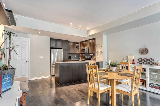 th99 - 30 Carnation Ave, Townhouse with 2 bedrooms, 3 bathrooms and 1 parking in Toronto ON | Image 3