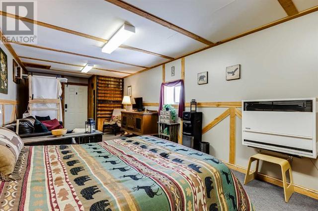 4224 Township Road 300 Townline, House detached with 2 bedrooms, 2 bathrooms and 99 parking in Mountain View County AB | Image 23