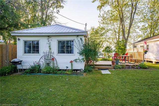 121 Hay Dor Lane, House detached with 3 bedrooms, 1 bathrooms and 3 parking in Greater Napanee ON | Image 22