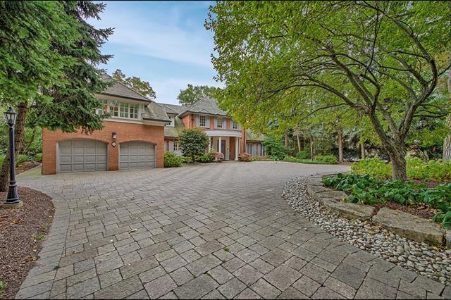 2 Ennisclare Dr W, House detached with 4 bedrooms, 6 bathrooms and 14 parking in Oakville ON | Image 2