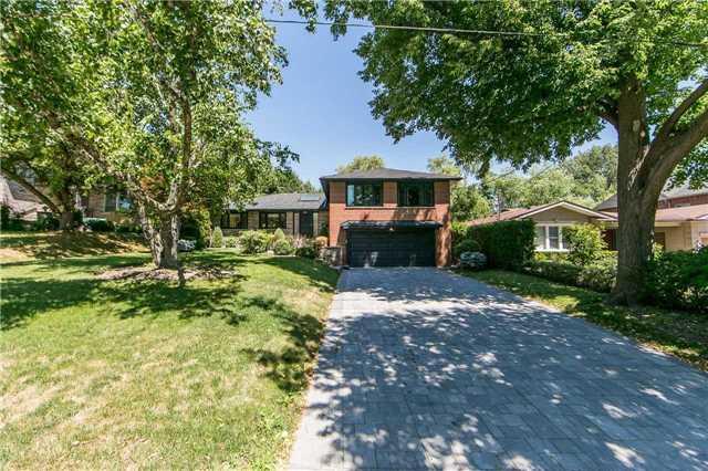 56 Hawksbury Dr, House detached with 3 bedrooms, 2 bathrooms and 8 parking in Toronto ON | Image 1