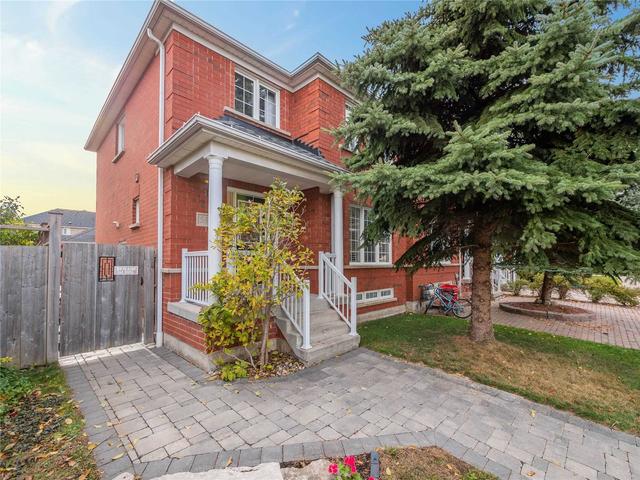 5951 Chalfont Cres, House attached with 3 bedrooms, 4 bathrooms and 2 parking in Mississauga ON | Image 1