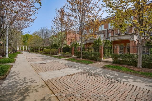 th8 - 21 Burkebrook Pl, Townhouse with 3 bedrooms, 3 bathrooms and 2 parking in Toronto ON | Image 12