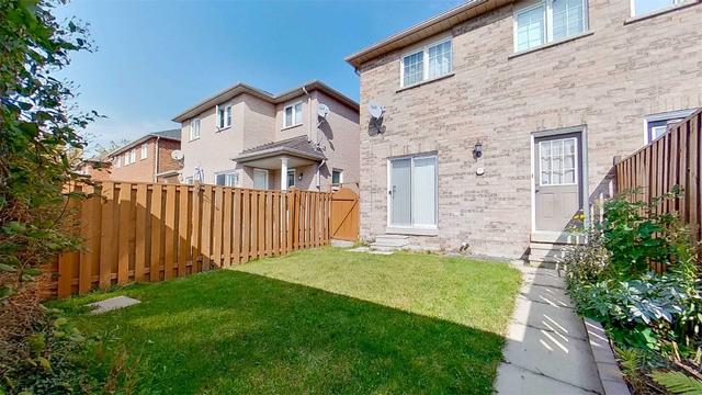 86 Castle Park Blvd, House semidetached with 3 bedrooms, 3 bathrooms and 2 parking in Vaughan ON | Image 30