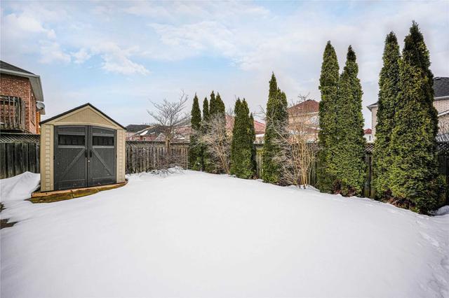 7 Lurosa Cres, House detached with 4 bedrooms, 4 bathrooms and 4 parking in Whitby ON | Image 26