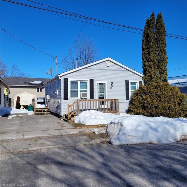 50 Bentinck Street, House detached with 2 bedrooms, 1 bathrooms and null parking in Quinte West ON | Image 1