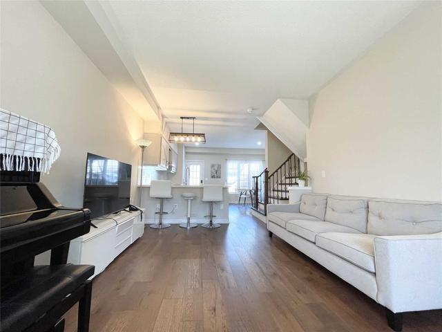 772 Bur Oak Ave, House attached with 3 bedrooms, 3 bathrooms and 3 parking in Markham ON | Image 7
