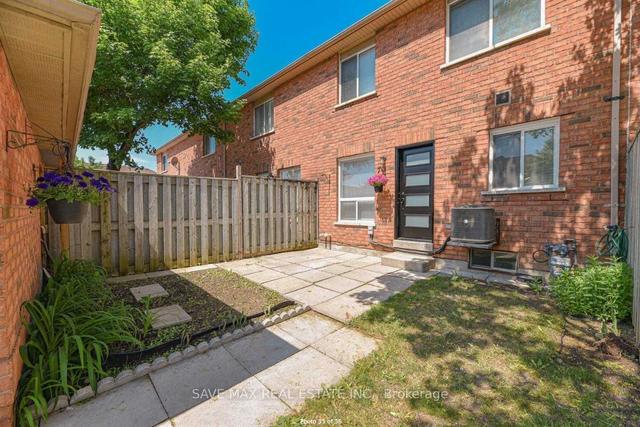 71 - 10 Cherrytree Dr, Townhouse with 4 bedrooms, 3 bathrooms and 2 parking in Brampton ON | Image 12