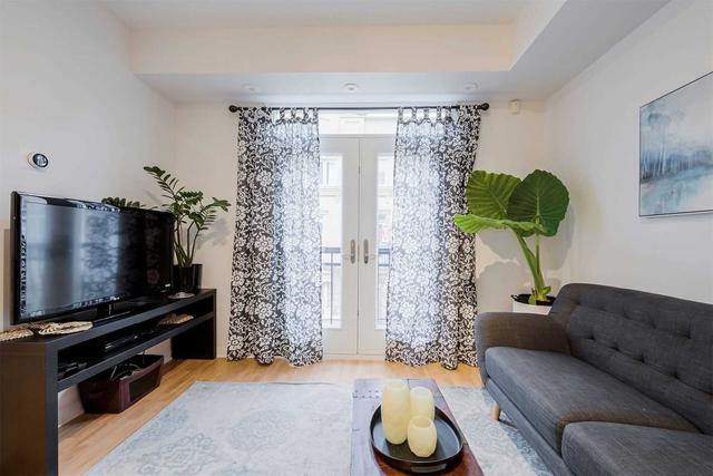 th22 - 88 Carr St, Townhouse with 2 bedrooms, 2 bathrooms and 1 parking in Toronto ON | Image 8