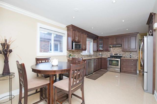 36 Prouse Dr, House semidetached with 3 bedrooms, 1 bathrooms and 2 parking in Brampton ON | Image 15
