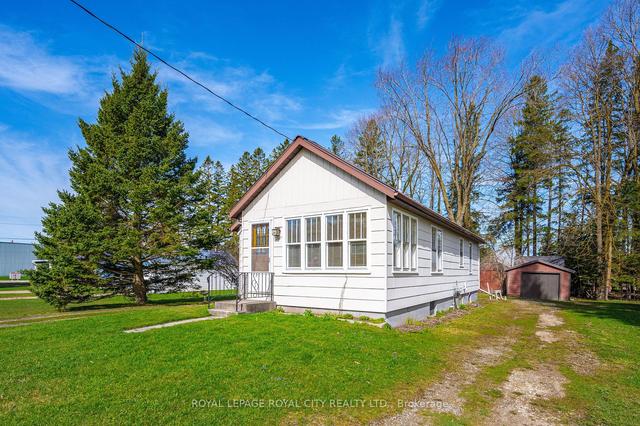 345 Sligo Rd W, House detached with 2 bedrooms, 1 bathrooms and 4 parking in Wellington North ON | Image 23