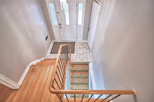 4396 Lawrence Ave E, House detached with 3 bedrooms, 3 bathrooms and 6 parking in Toronto ON | Image 19