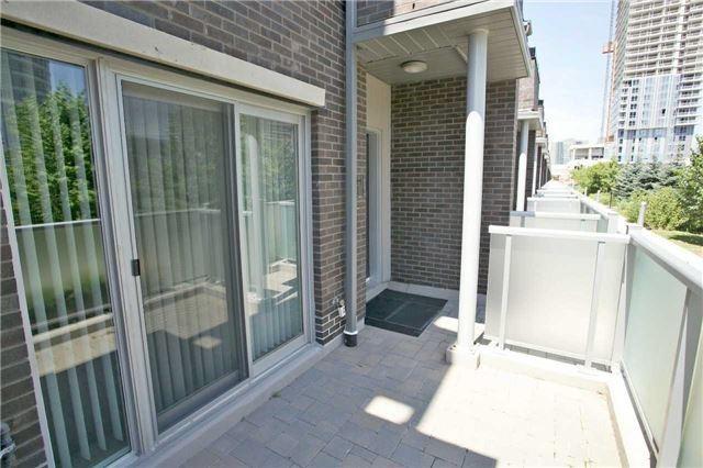 th03 - 330 Village Green Sq, Townhouse with 3 bedrooms, 3 bathrooms and 2 parking in Toronto ON | Image 19