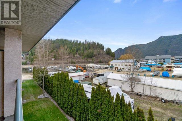 314 - 1002 Riverside Avenue, Condo with 2 bedrooms, 2 bathrooms and 2 parking in Sicamous BC | Image 38