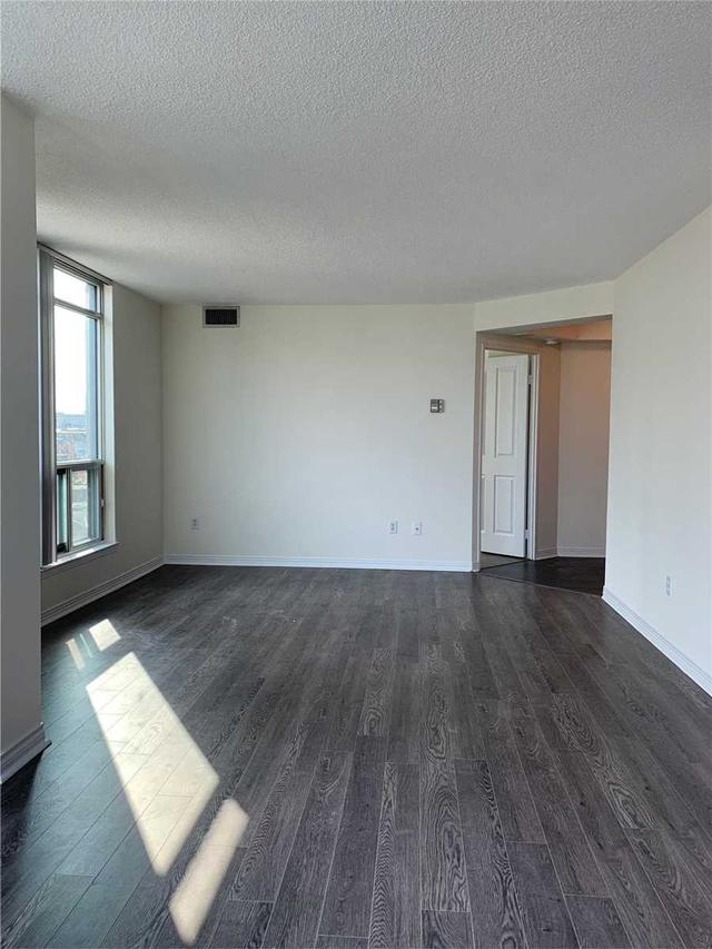 1001 - 942 Yonge St, Condo with 2 bedrooms, 2 bathrooms and 1 parking in Toronto ON | Image 11