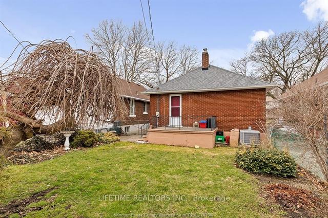 376 South St, House detached with 2 bedrooms, 2 bathrooms and 2 parking in Windsor ON | Image 15