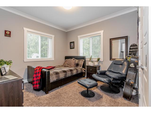 3538 198a Street, House detached with 4 bedrooms, 3 bathrooms and 17 parking in Langley BC | Image 32