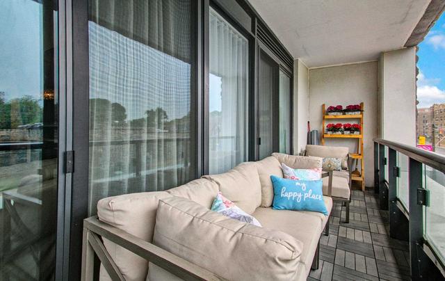 205 - 3018 Yonge St, Condo with 2 bedrooms, 2 bathrooms and 3 parking in Toronto ON | Image 15