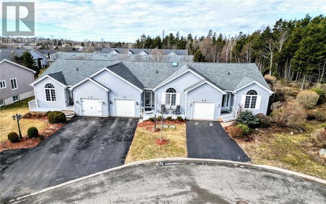 17 Mapledawn Crt, House attached with 3 bedrooms, 2 bathrooms and null parking in Rothesay NB | Image 2