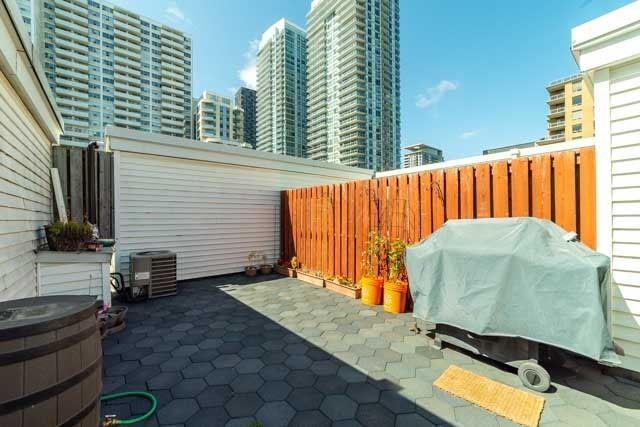 20 - 85 Lillian St, Townhouse with 2 bedrooms, 2 bathrooms and 1 parking in Toronto ON | Image 2