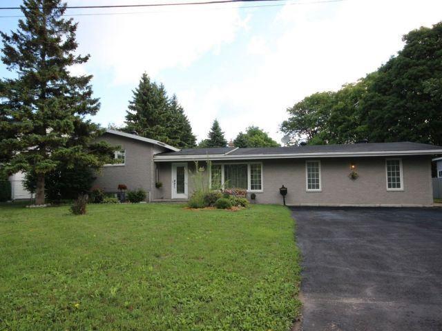 2275 Page Rd, House detached with 4 bedrooms, 3 bathrooms and 12 parking in Ottawa ON | Image 1