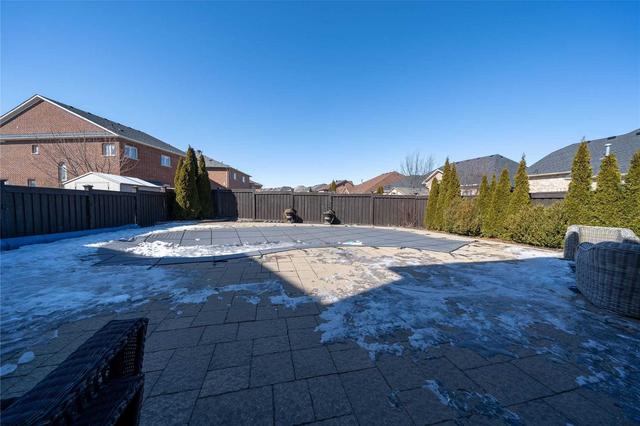 4 Belleville Dr, House detached with 4 bedrooms, 3 bathrooms and 6 parking in Brampton ON | Image 13
