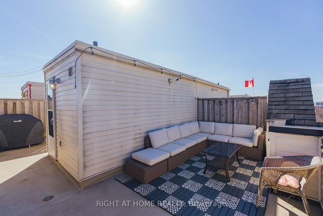 229 - 1837 Eglinton Ave E, Townhouse with 3 bedrooms, 2 bathrooms and 1 parking in Toronto ON | Image 17
