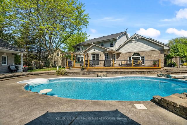 2703 Decew Rd, House detached with 4 bedrooms, 3 bathrooms and 6 parking in St. Catharines ON | Image 15