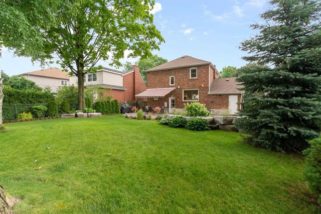 41 Leggett Ave, House detached with 3 bedrooms, 2 bathrooms and 5 parking in Toronto ON | Image 26