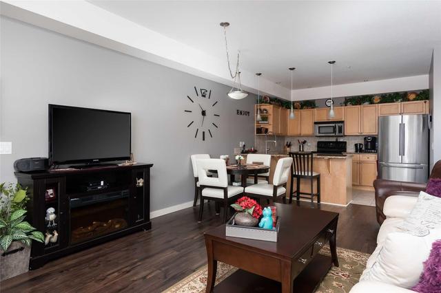 103 - 2120 Shannon Ridge Dr, Condo with 2 bedrooms, 2 bathrooms and 1 parking in West Kelowna BC | Image 5