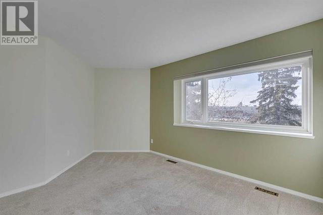 260, - 4037 42 Street Nw, House attached with 2 bedrooms, 2 bathrooms and 3 parking in Calgary AB | Image 19