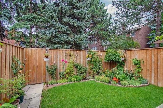 352 Simonston Blvd, Townhouse with 3 bedrooms, 3 bathrooms and 2 parking in Markham ON | Image 29