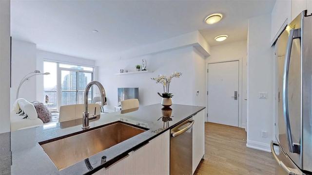 3004 - 56 Annie Craig Dr, Condo with 1 bedrooms, 1 bathrooms and 1 parking in Toronto ON | Image 10
