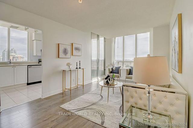 ph205 - 256 Doris Ave, Condo with 2 bedrooms, 2 bathrooms and 1 parking in Toronto ON | Image 14