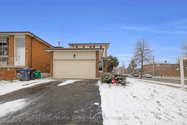 60 Martindale Cres, House detached with 3 bedrooms, 4 bathrooms and 4 parking in Brampton ON | Image 1