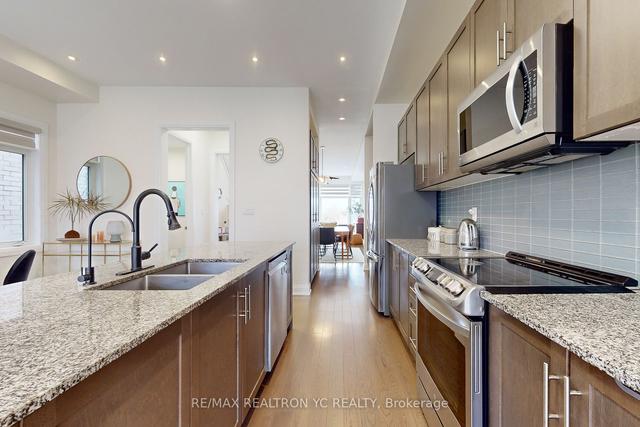 l4j 0k3 - 10 Hesperus Rd, House detached with 5 bedrooms, 6 bathrooms and 4 parking in Vaughan ON | Image 3