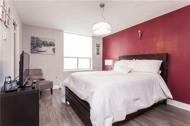 1002 - 61 Richview Rd, Condo with 3 bedrooms, 2 bathrooms and 1 parking in Toronto ON | Image 7