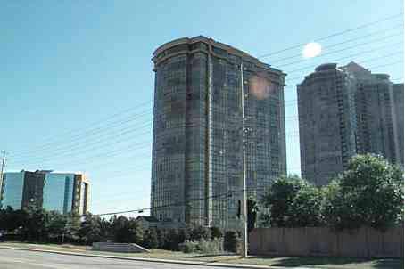 1001 - 50 Eglinton Ave W, Condo with 2 bedrooms, 2 bathrooms and 1 parking in Mississauga ON | Image 1