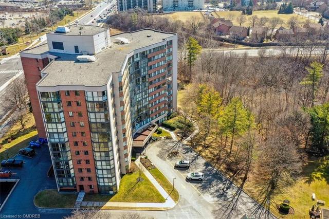 704 - 1230 Marlborough Court, House attached with 2 bedrooms, 2 bathrooms and 1 parking in Oakville ON | Image 44